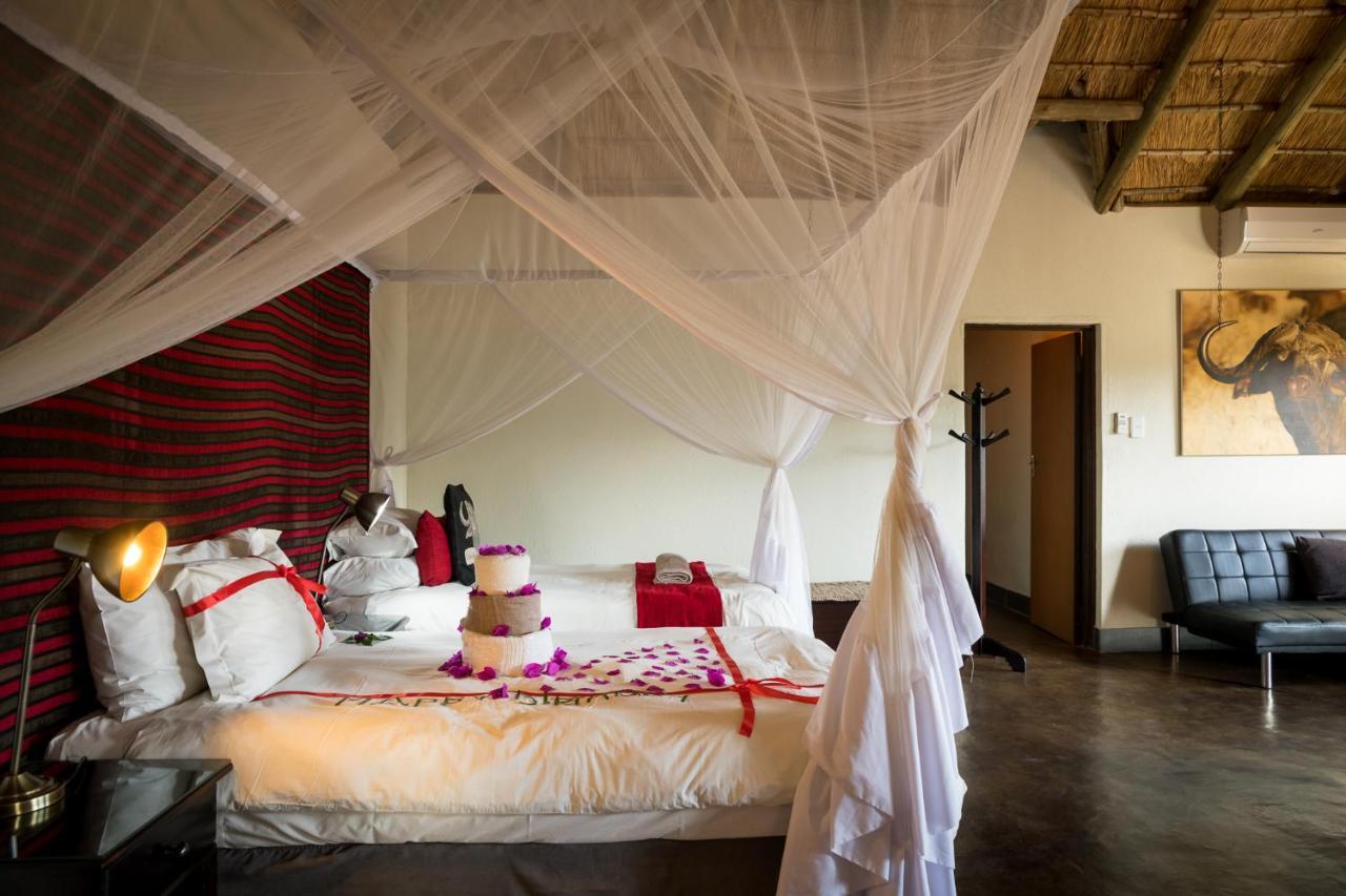Umkumbe Safari Lodge Riverside Skukuza Exteriér fotografie